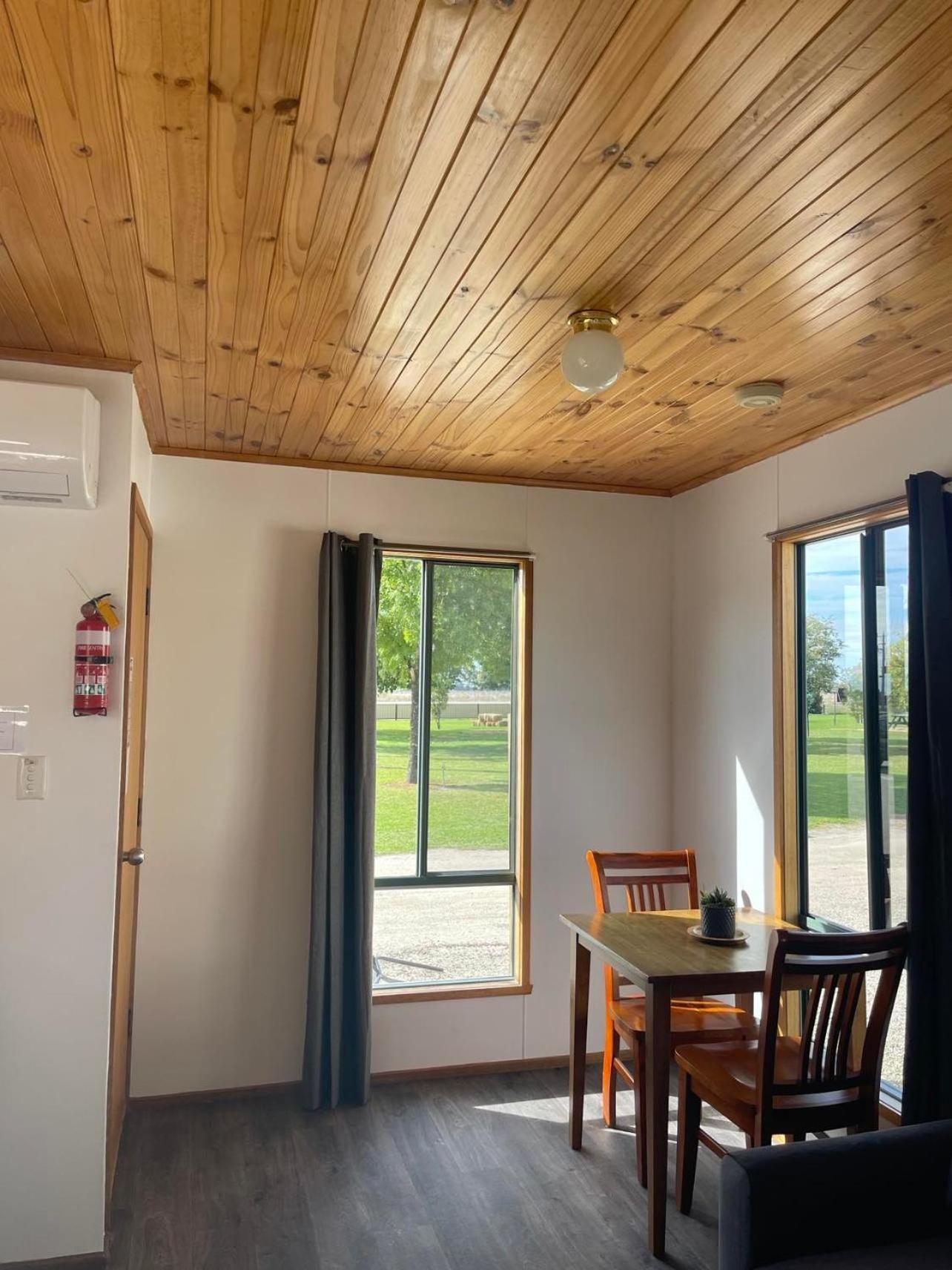 Kerang Holiday Park Екстериор снимка