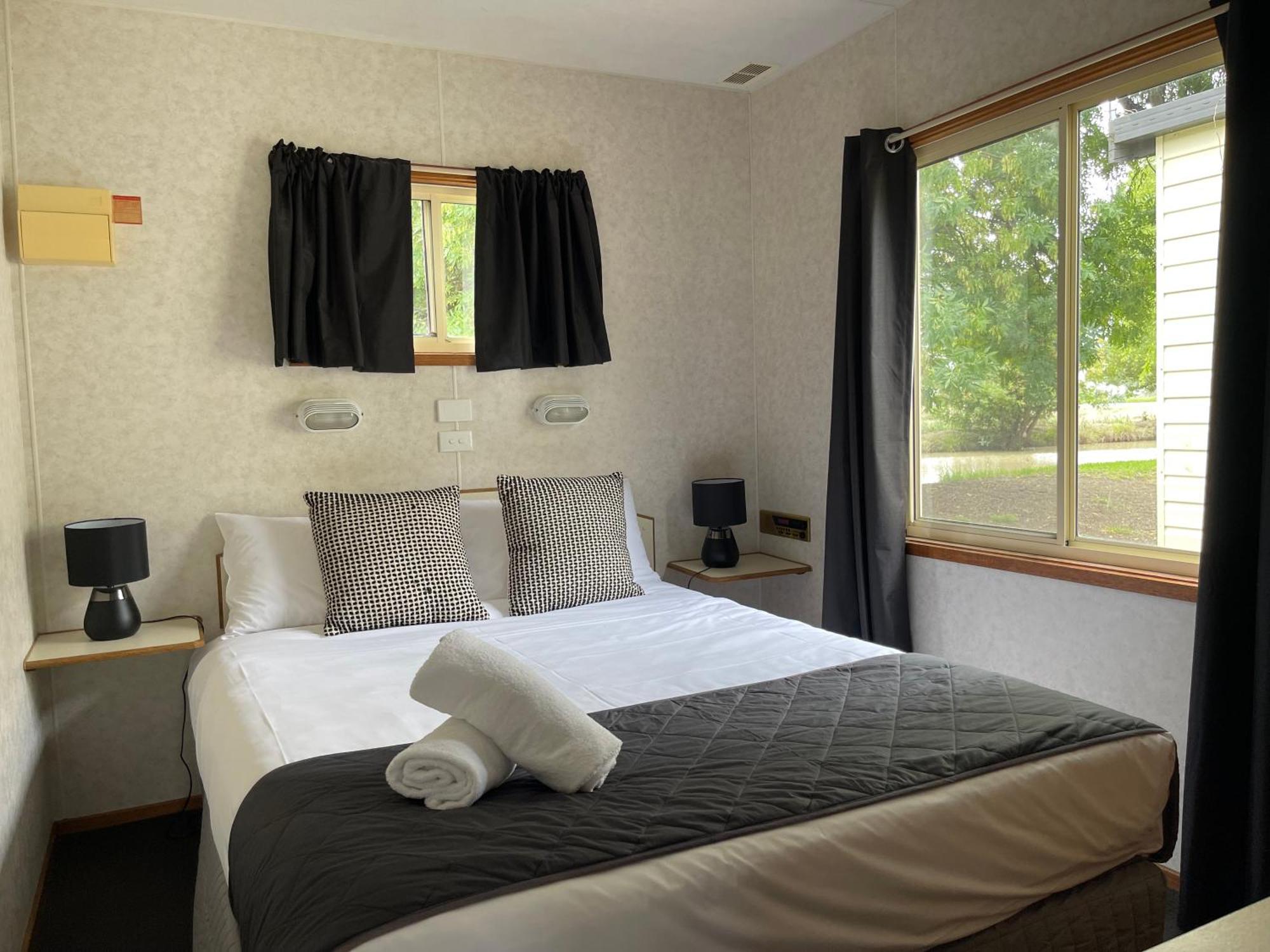 Kerang Holiday Park Екстериор снимка
