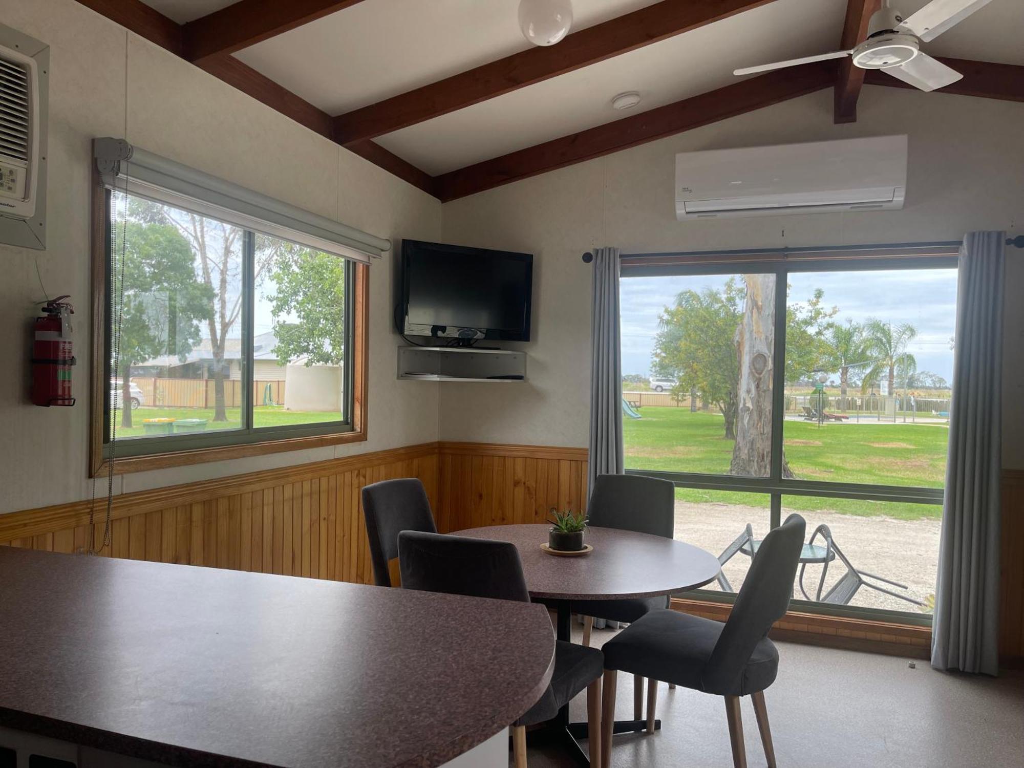 Kerang Holiday Park Екстериор снимка